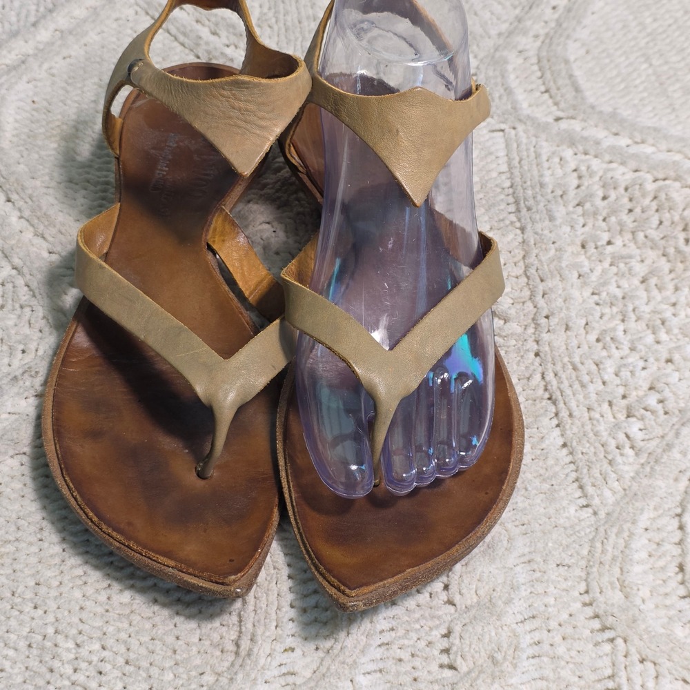 Cydwoq Handmade Leather Thong Sandals Micro Heel Pointed Toe Womens 38 7-7.5